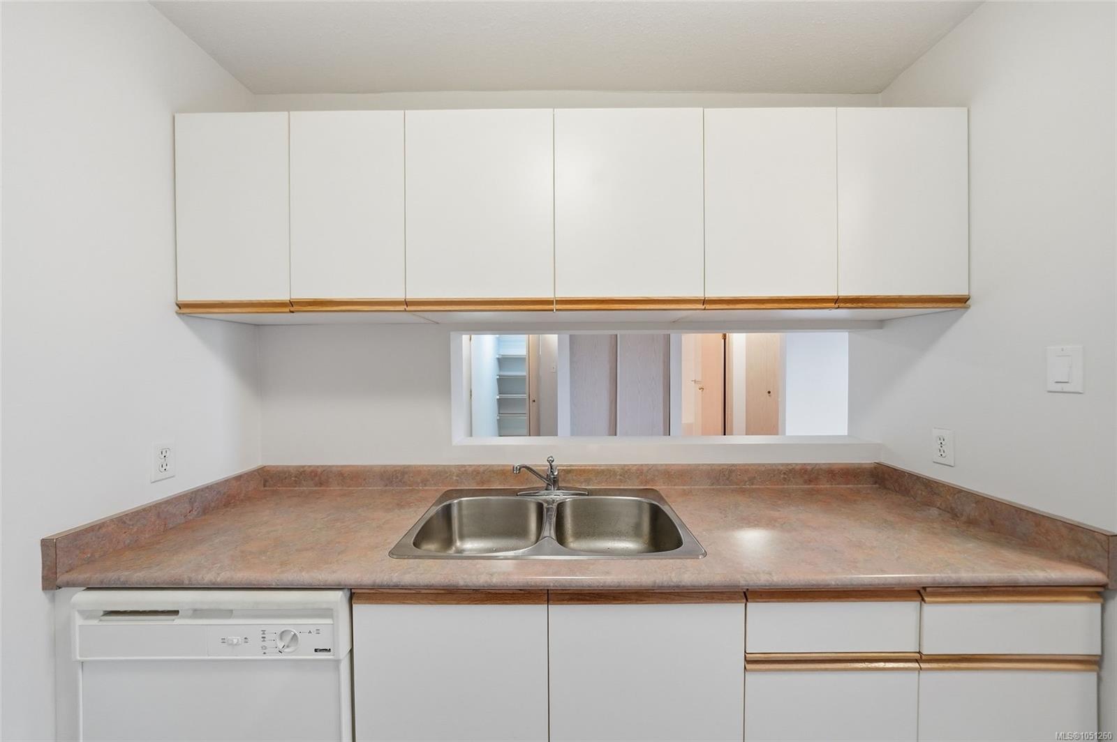 205-4971 Songbird Pl — listing photo 13 of 43