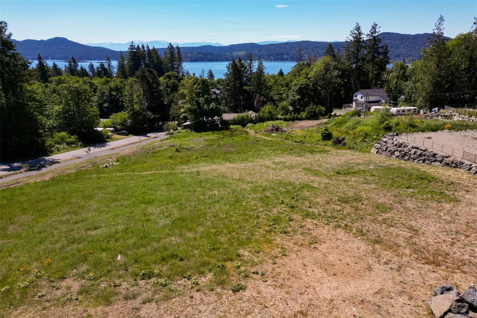 2080 Harbourview Rd — listing photo 11 of 28