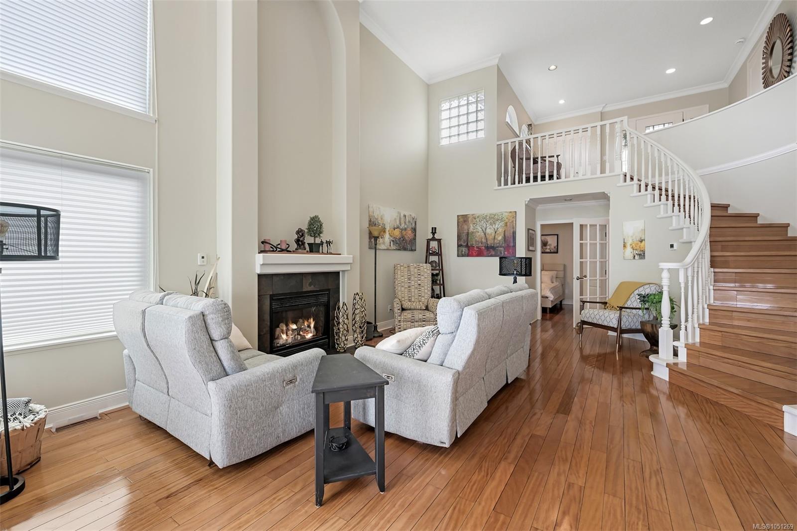 543 Marine View — listing photo 13 of 97