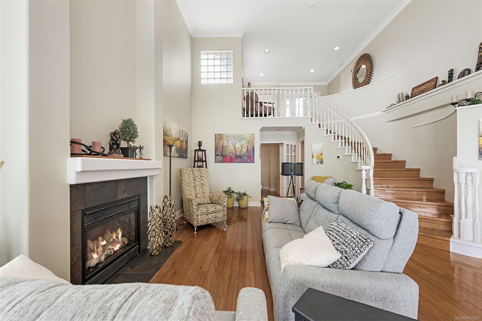 543 Marine View — listing photo 14 of 97