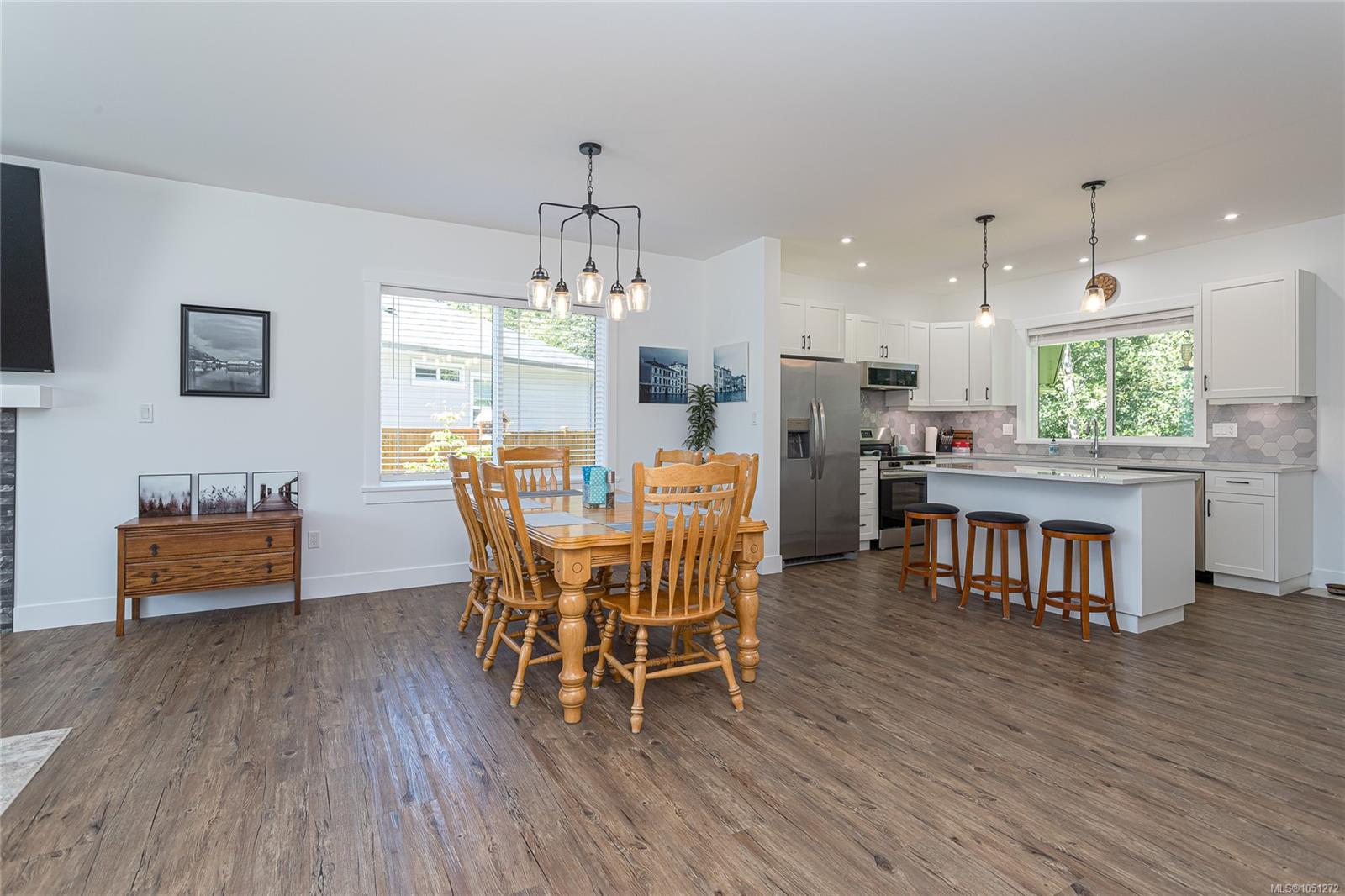 3027 Abbott Pl — listing photo 14 of 41