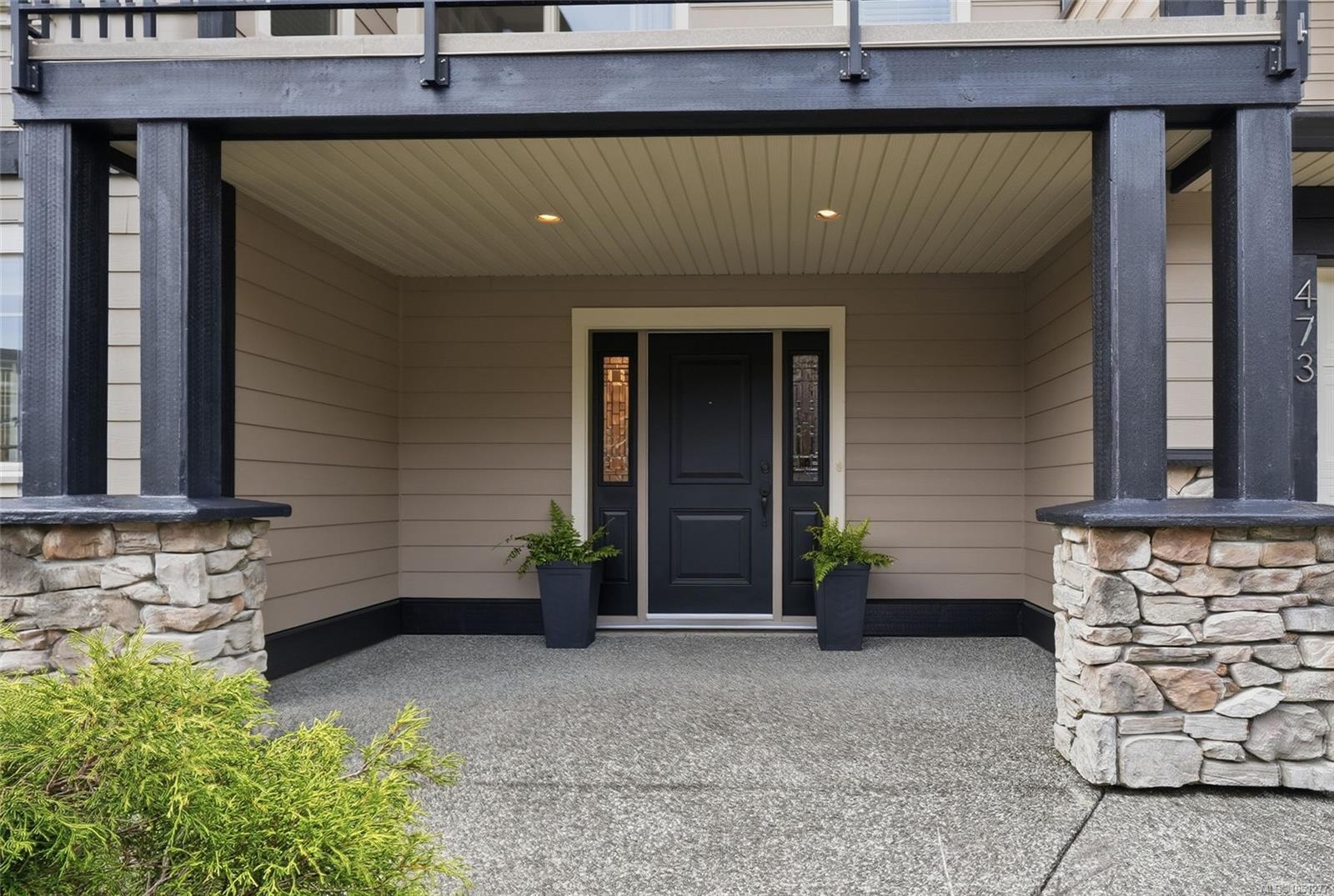 473 Nottingham Dr — listing photo 4 of 59