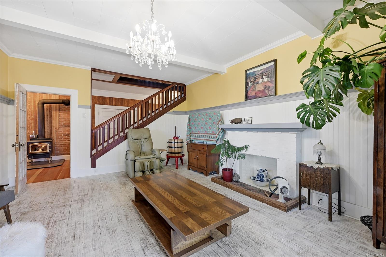 4890 Wilson Rd — listing photo 10 of 67