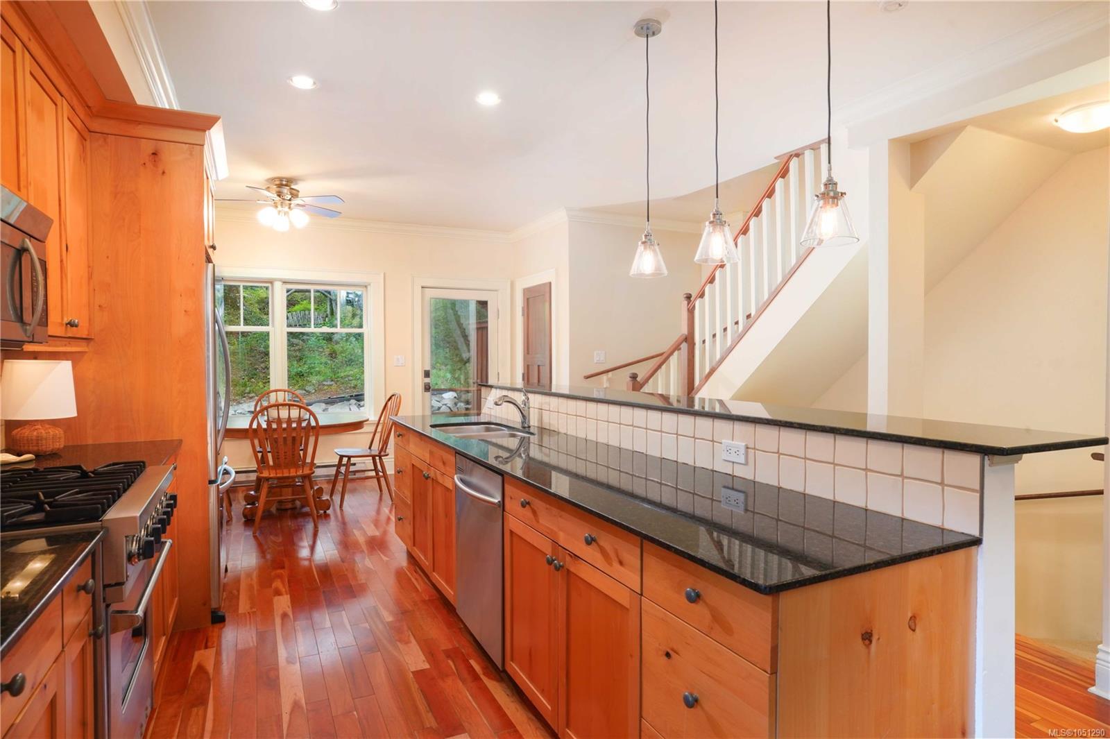 29-107 Atkins Rd — listing photo 8 of 51