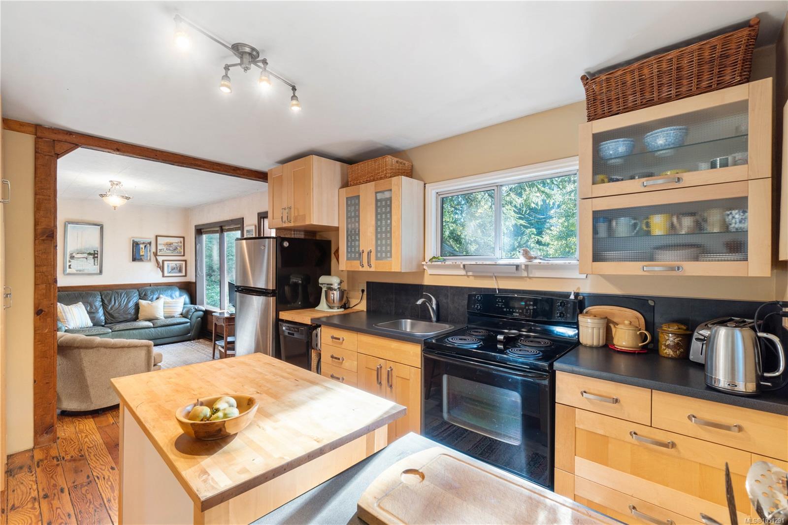 681 Turner Rd — listing photo 13 of 44
