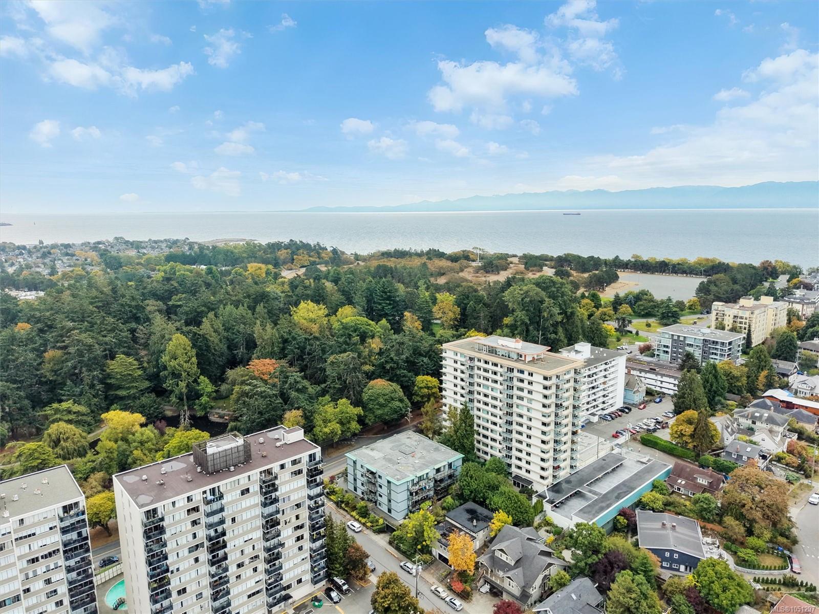 101-280 Douglas St — listing photo 3 of 31