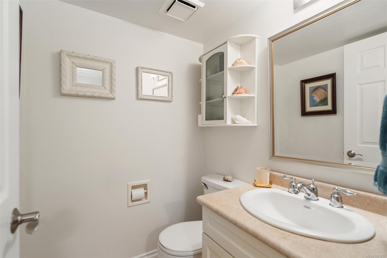 101-280 Douglas St — listing photo 10 of 31