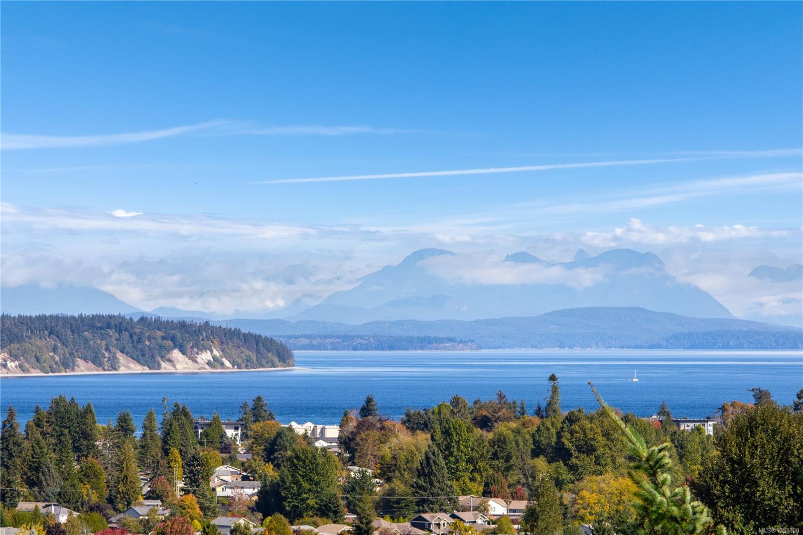696 Pacific Heights Lane — listing photo 2 of 88