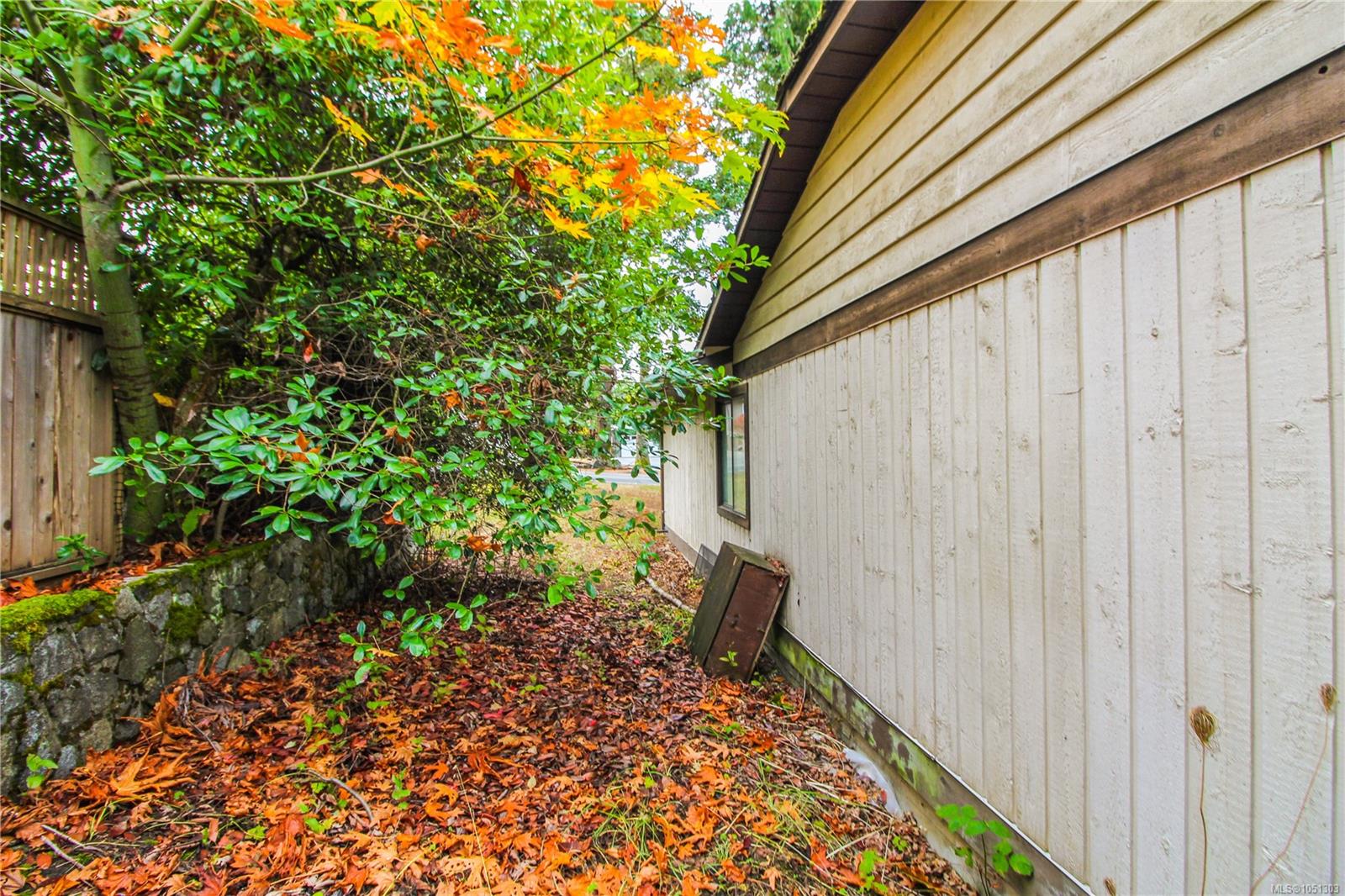 1102 Marchant Rd — listing photo 11 of 21