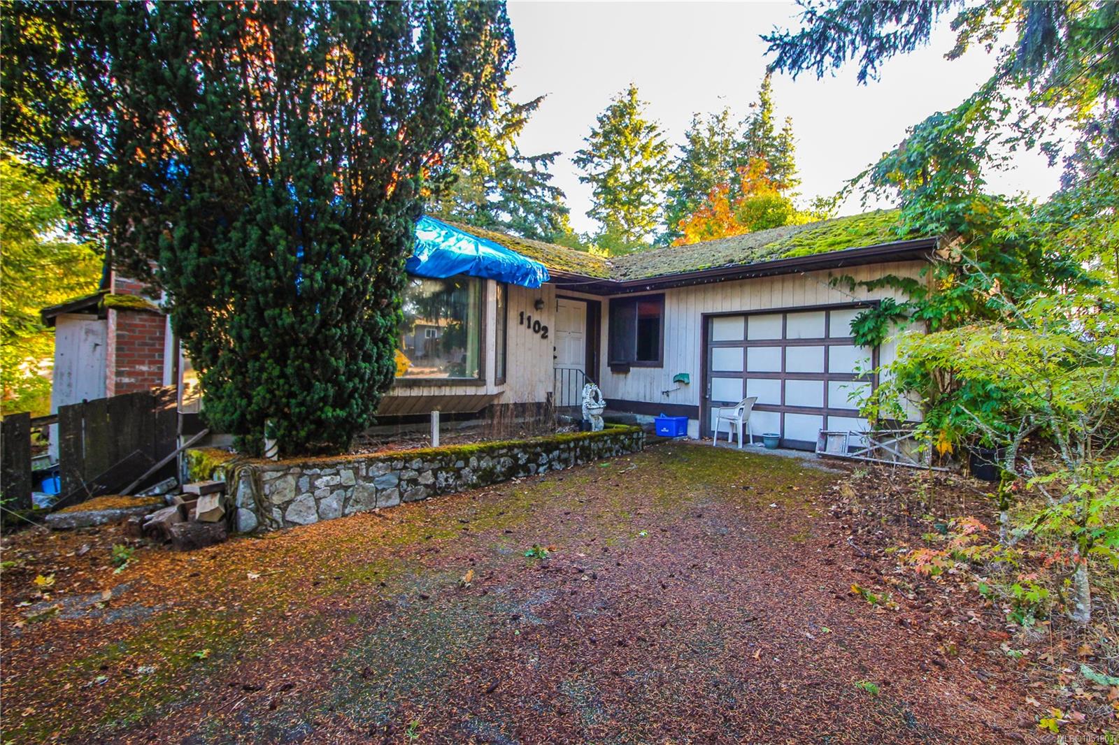 1102 Marchant Rd — listing photo 5 of 21