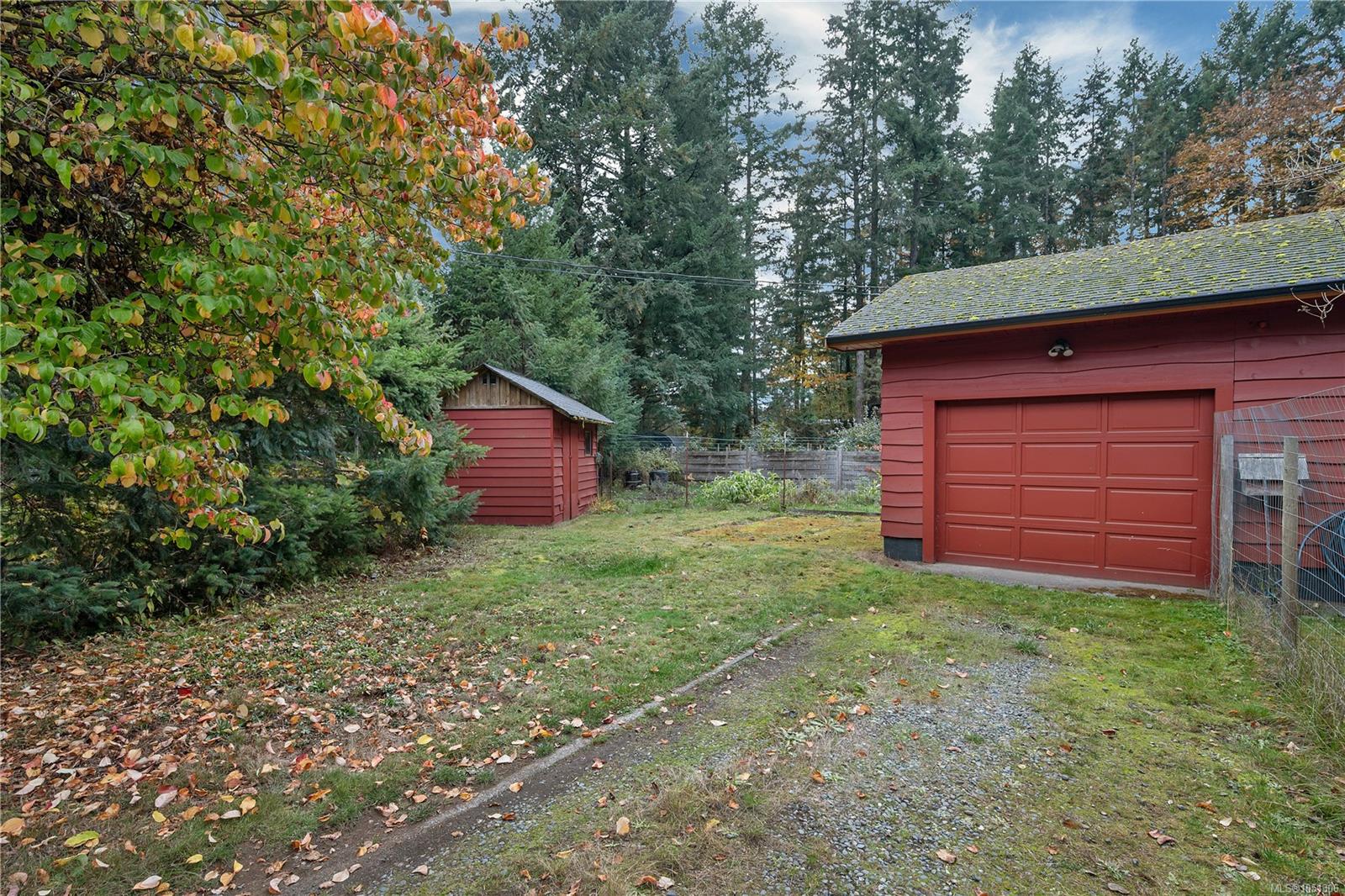 4485 Colwin Rd — listing photo 4 of 21