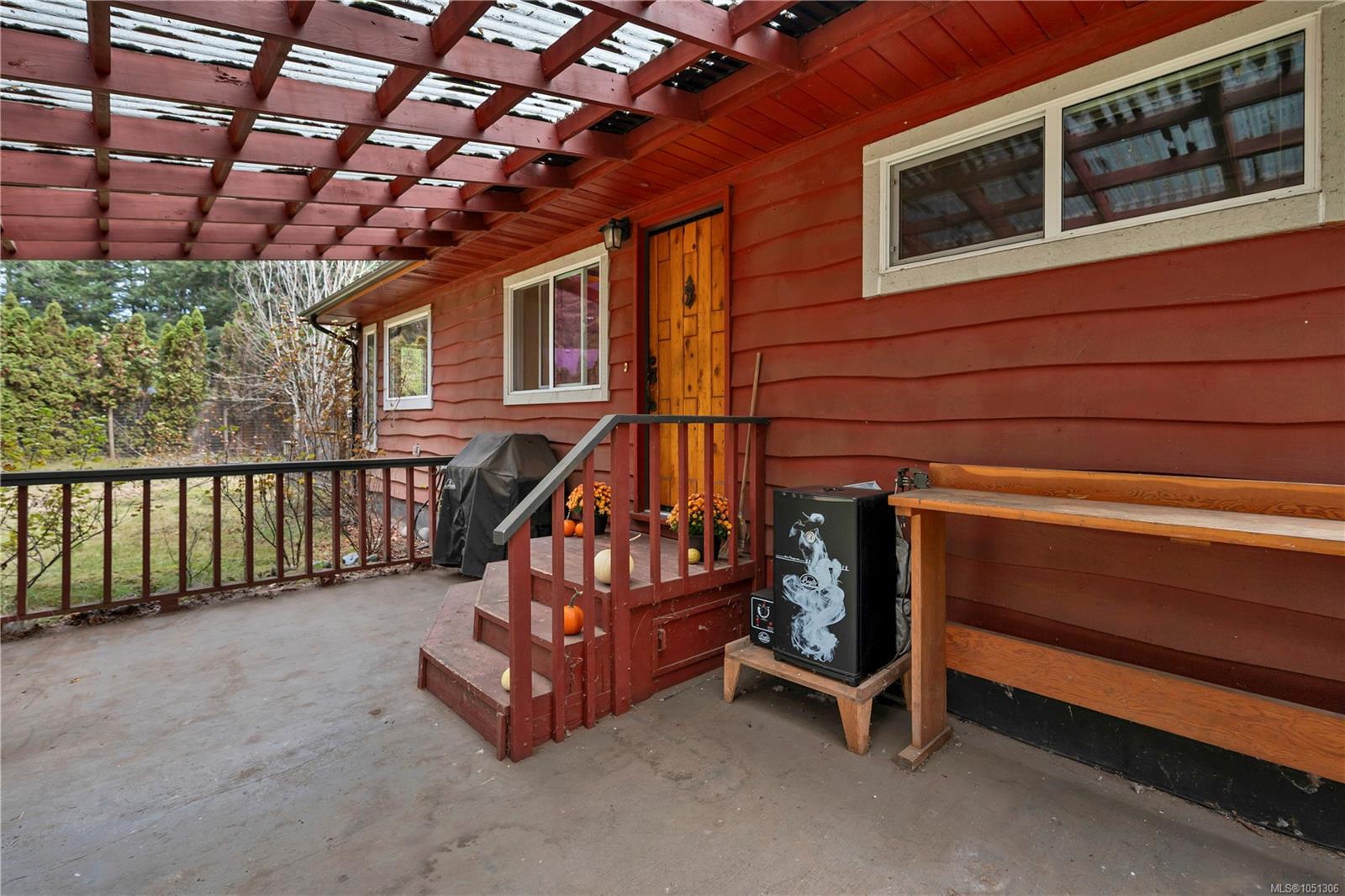 4485 Colwin Rd — listing photo 7 of 21