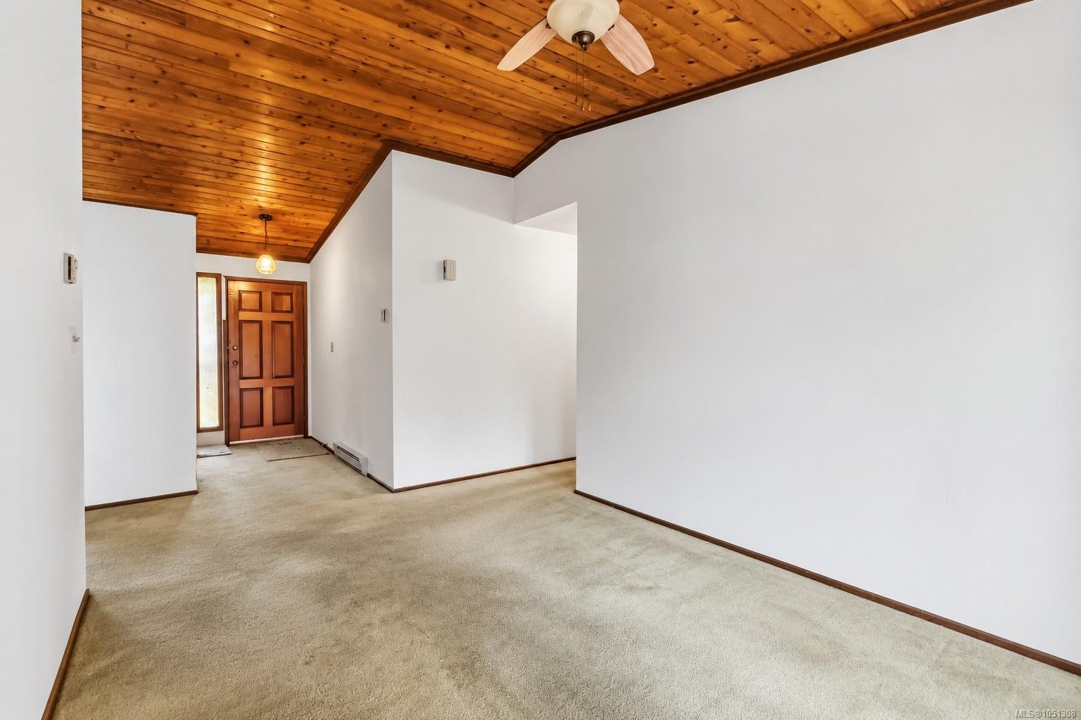 946 Paconla Pl photo 6