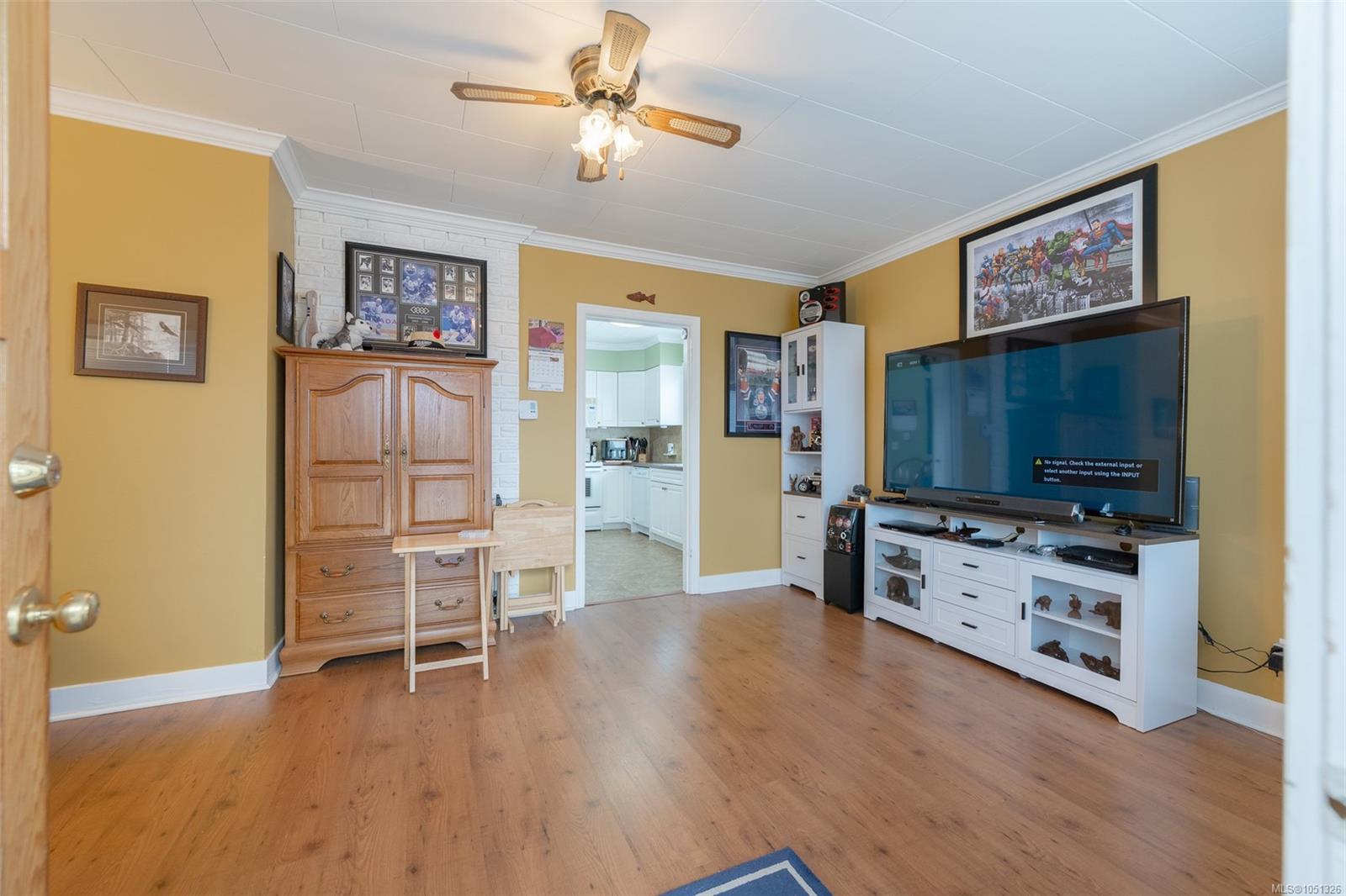 3885 14th Ave — listing photo 11 of 28