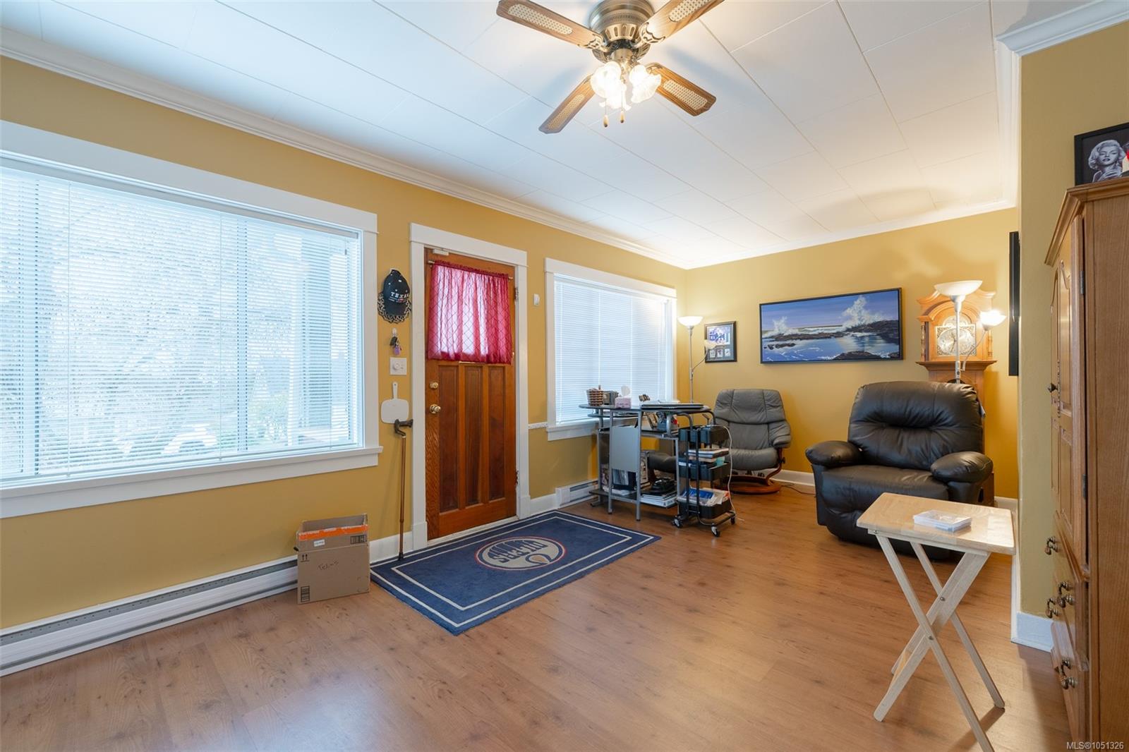 3885 14th Ave — listing photo 8 of 28