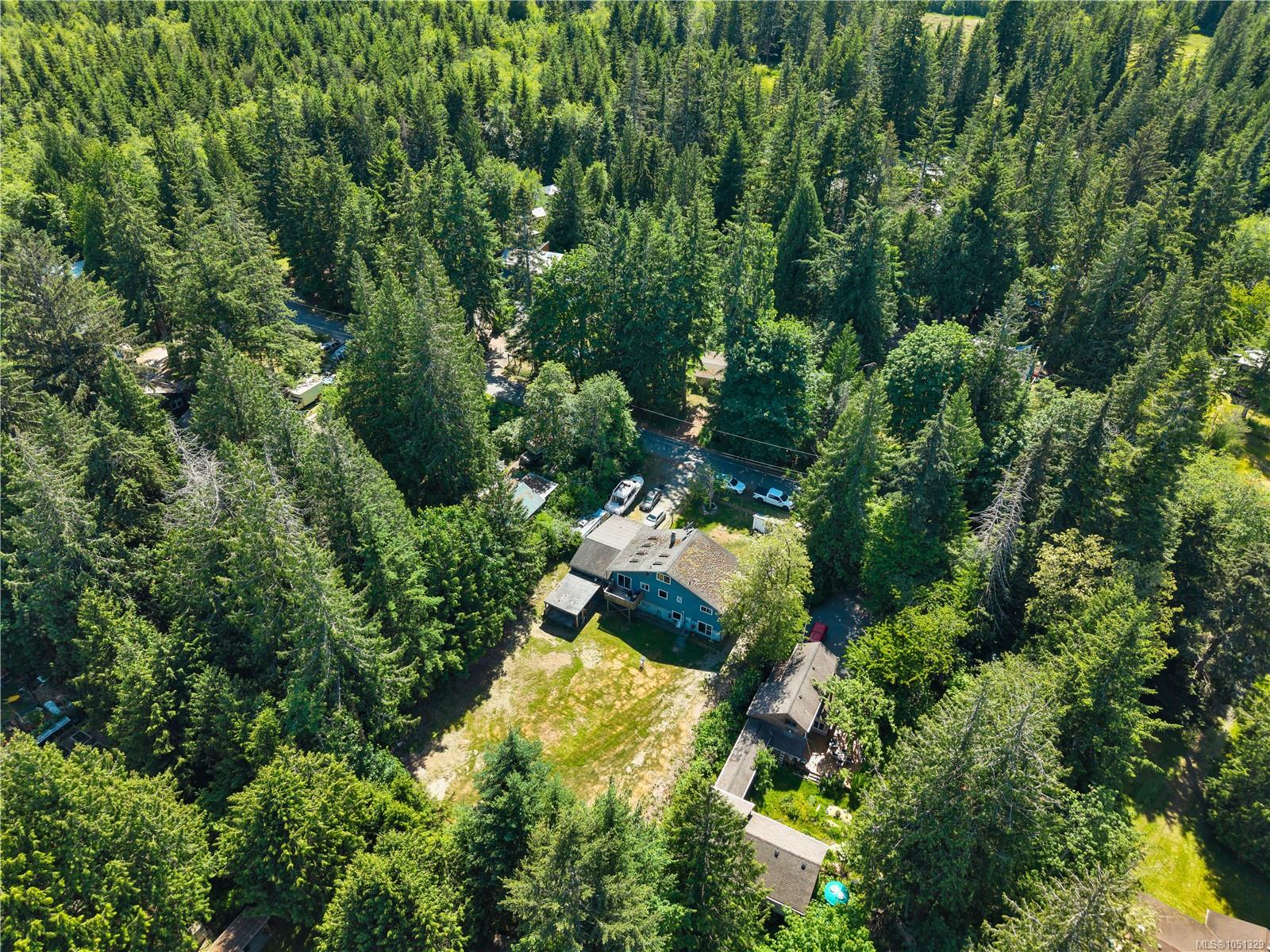 1376 Hooley Rd — listing photo 5 of 43