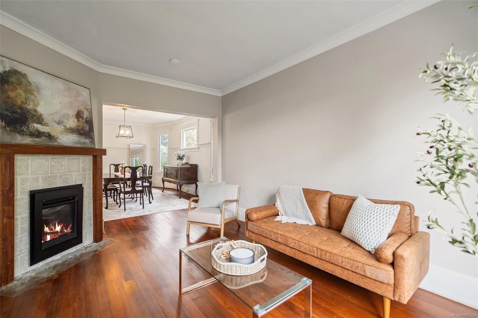 1200 Hampshire Rd — listing photo 6 of 51