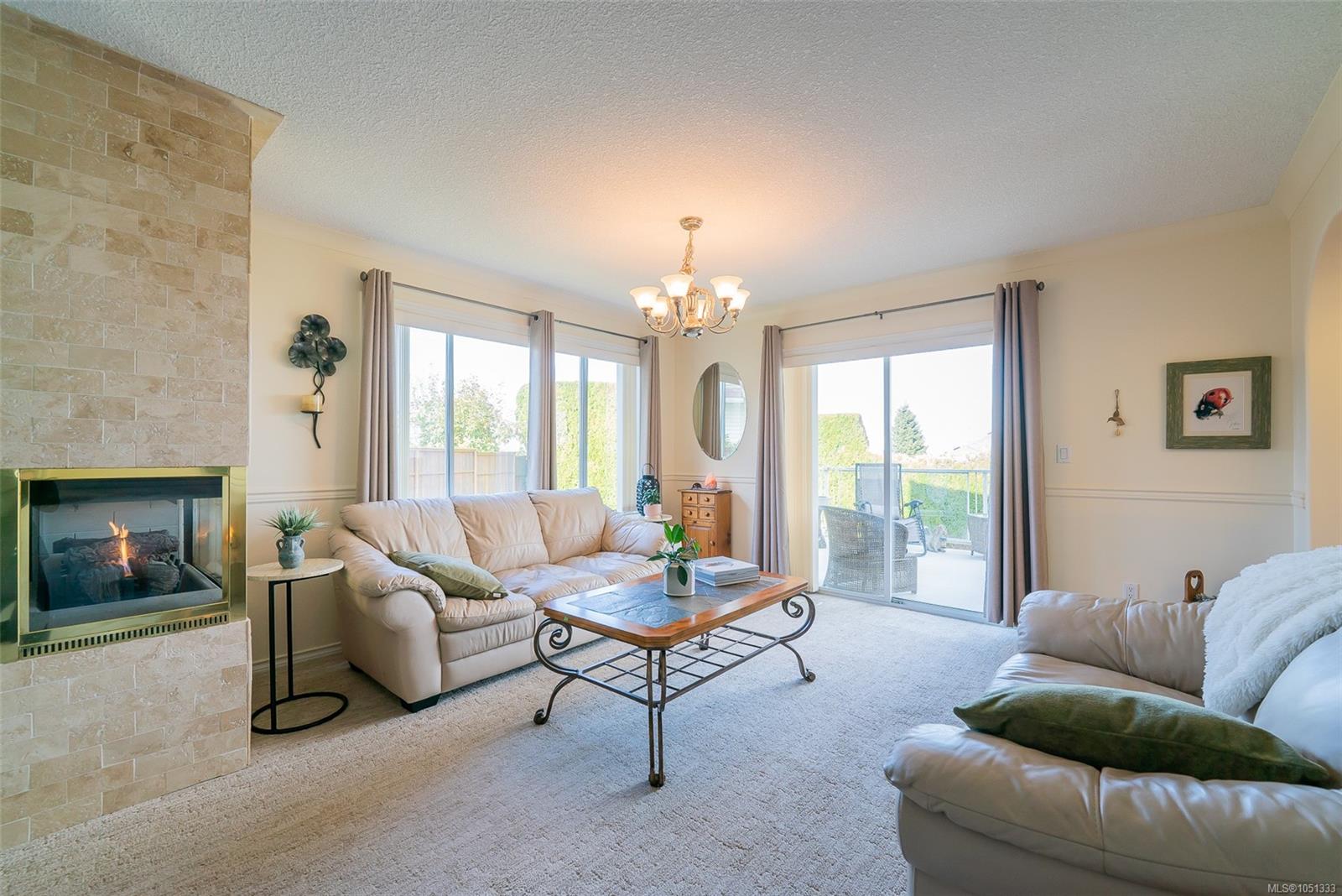 6257 Mystic Way — listing photo 7 of 38