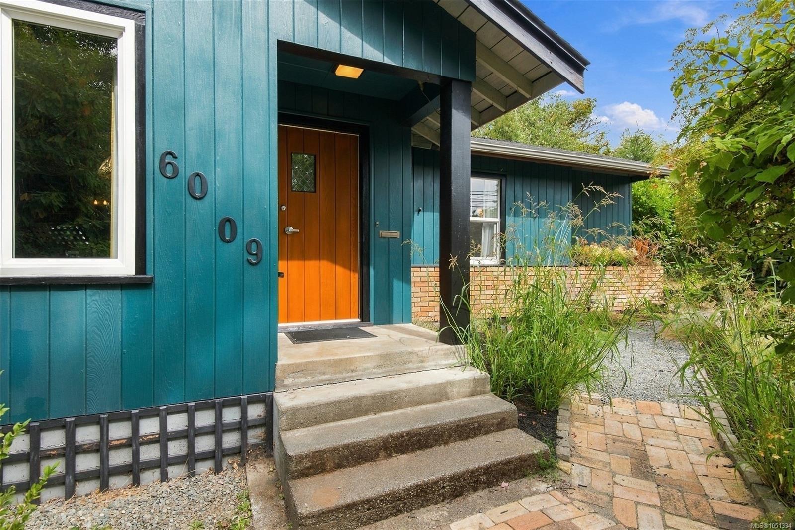 6009 River Rd — listing photo 2 of 37