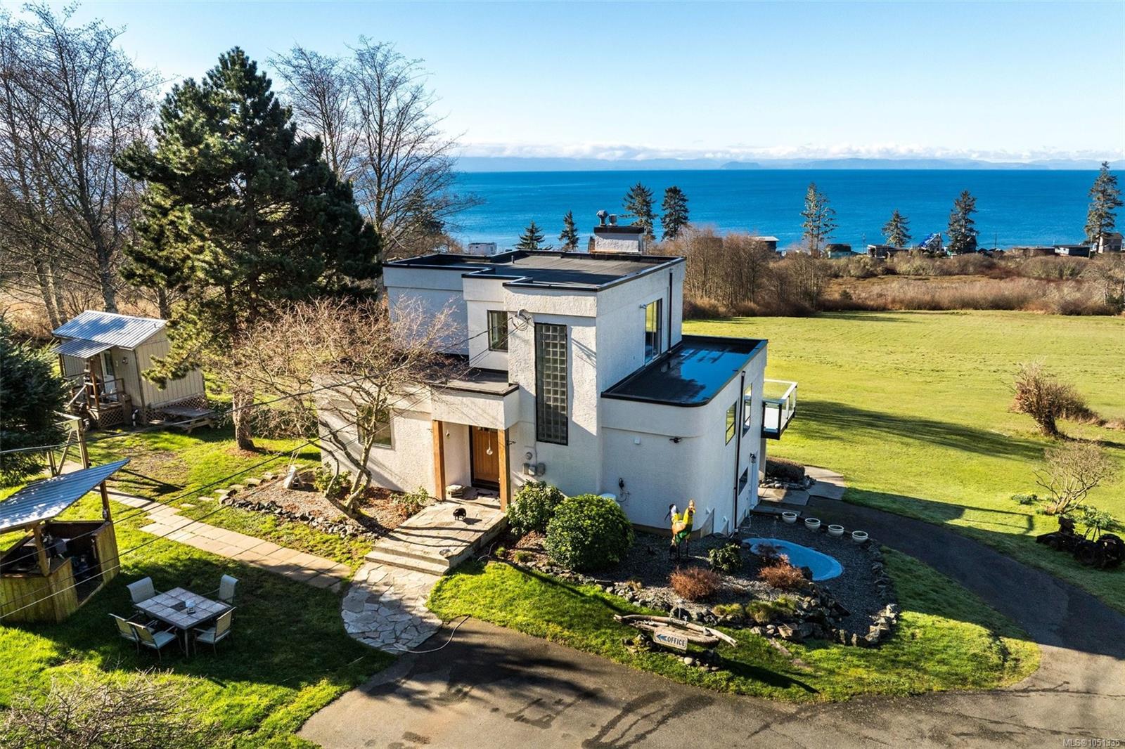 4537 Otter Point Rd — listing photo 2 of 99