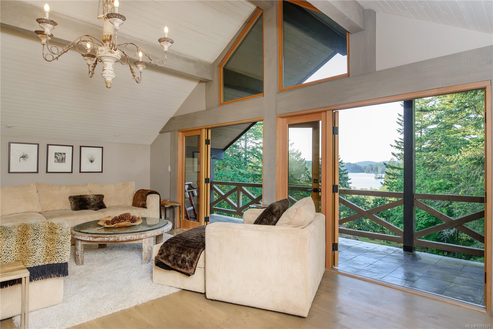 4573 Prospect Lake Rd — listing photo 14 of 59