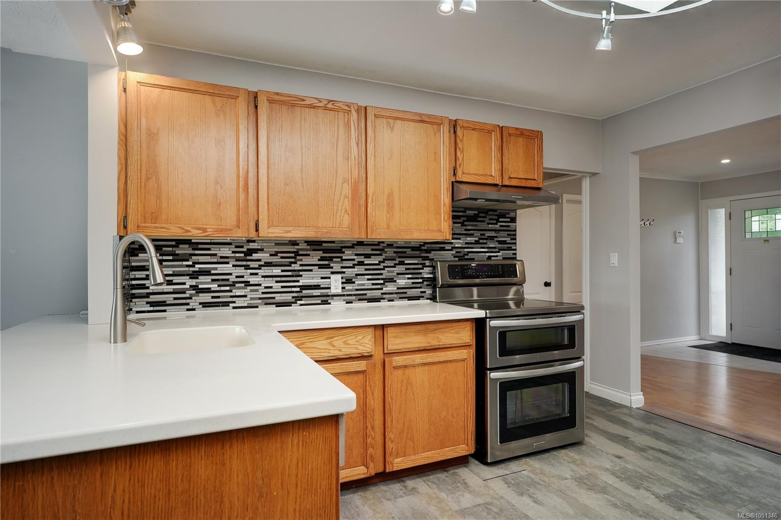 6729 Grant Rd — listing photo 12 of 37