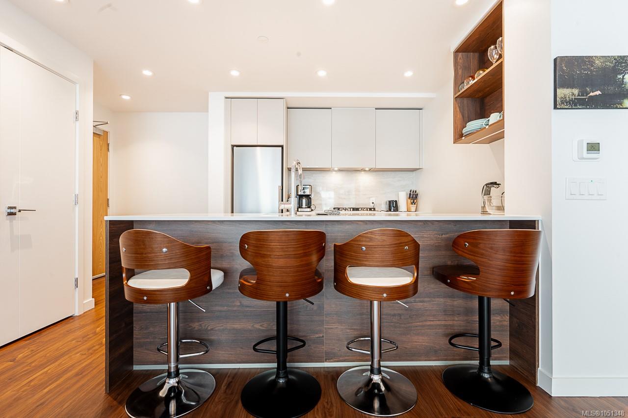 604-369 Tyee Rd — listing photo 9 of 40