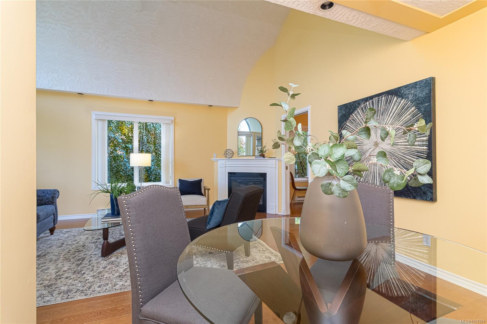 201-9905 Fifth St — listing photo 12 of 40