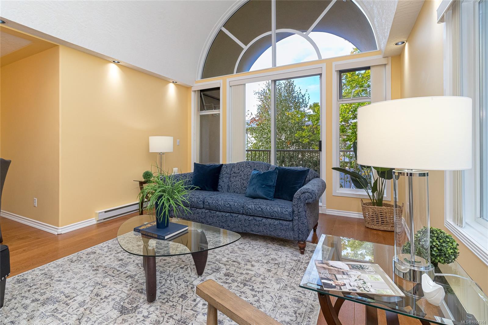 201-9905 Fifth St — listing photo 7 of 40