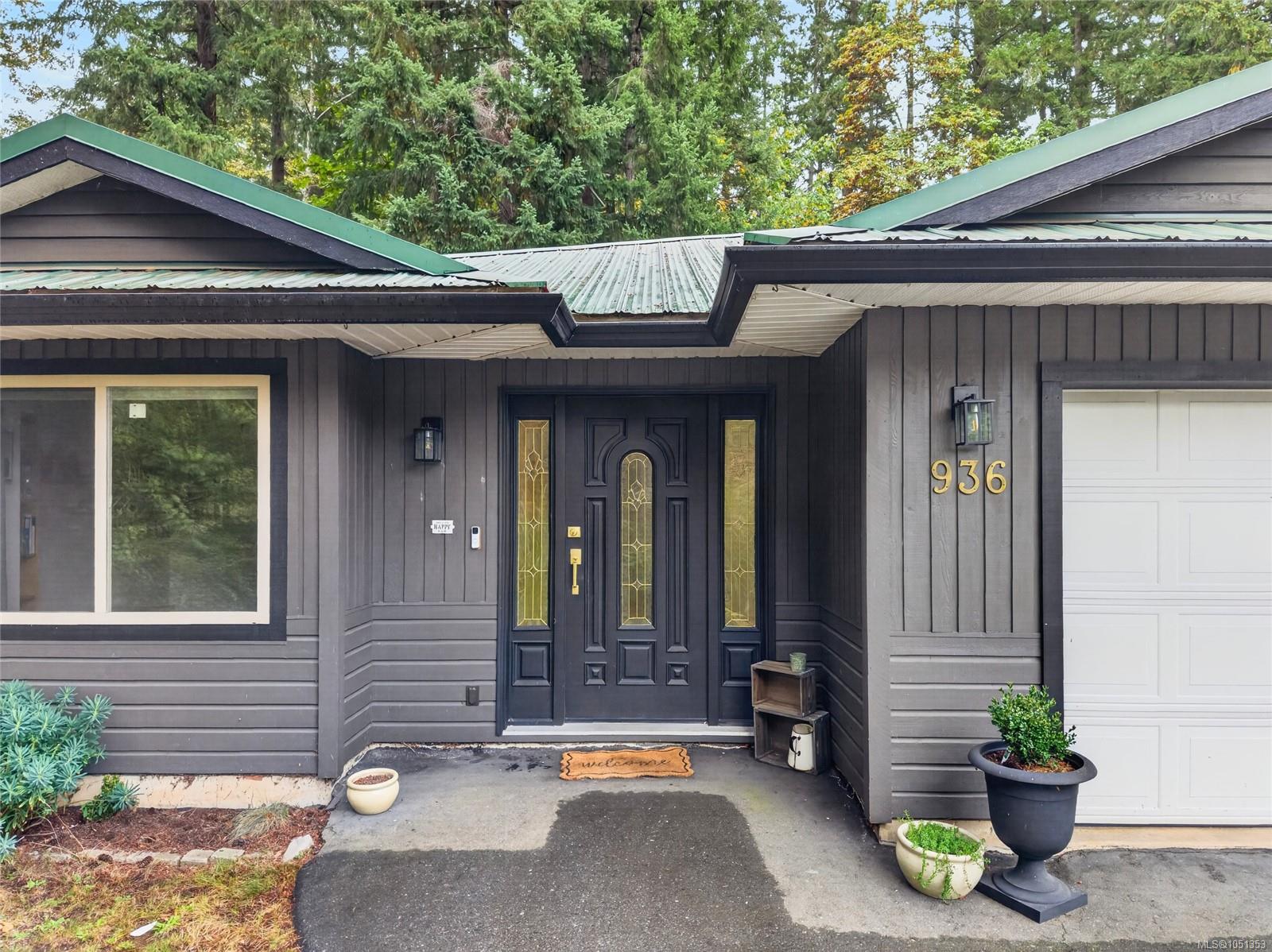 936 Arden Rd — listing photo 8 of 66