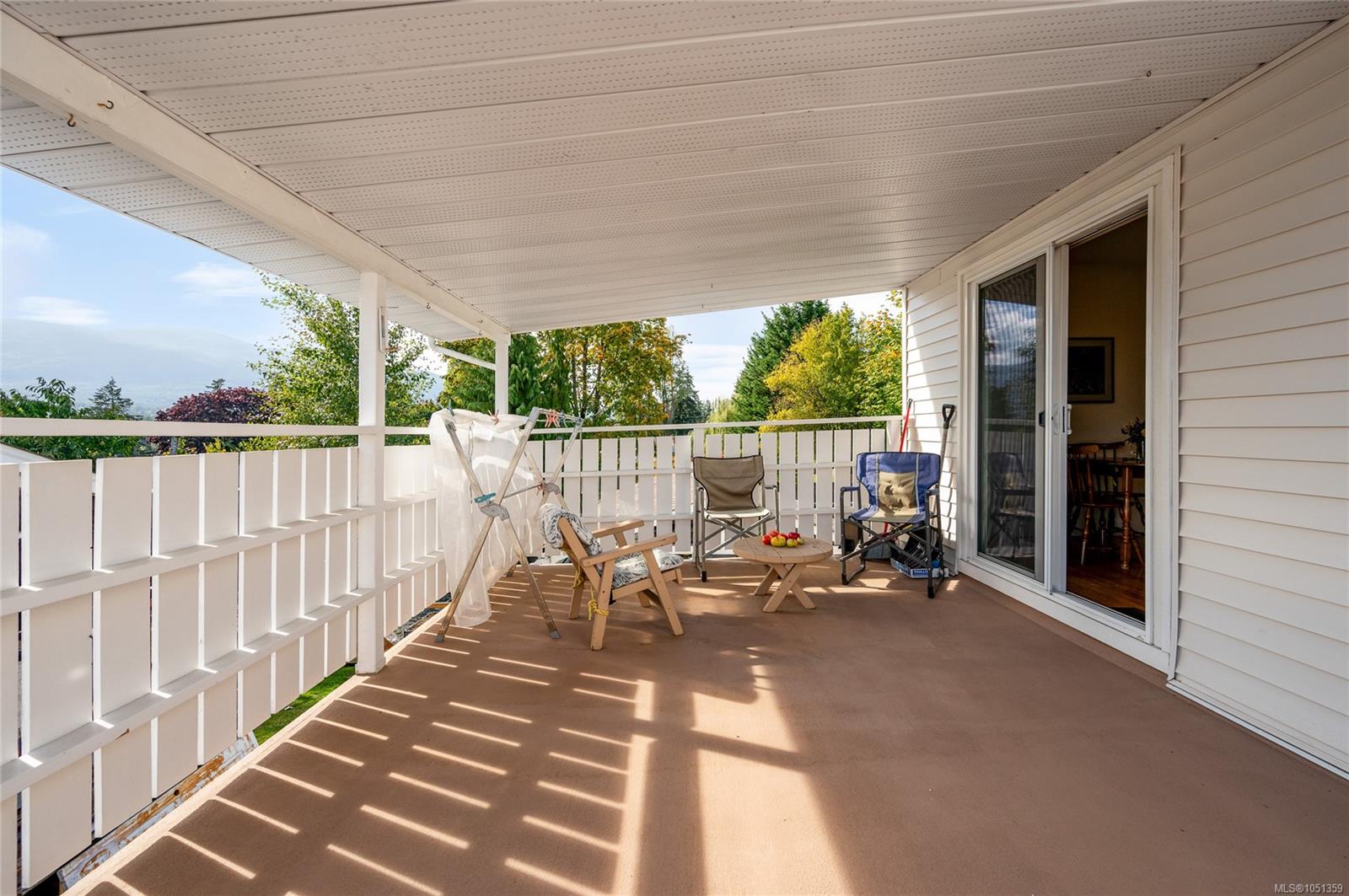 2061 Forest Dr — listing photo 13 of 44