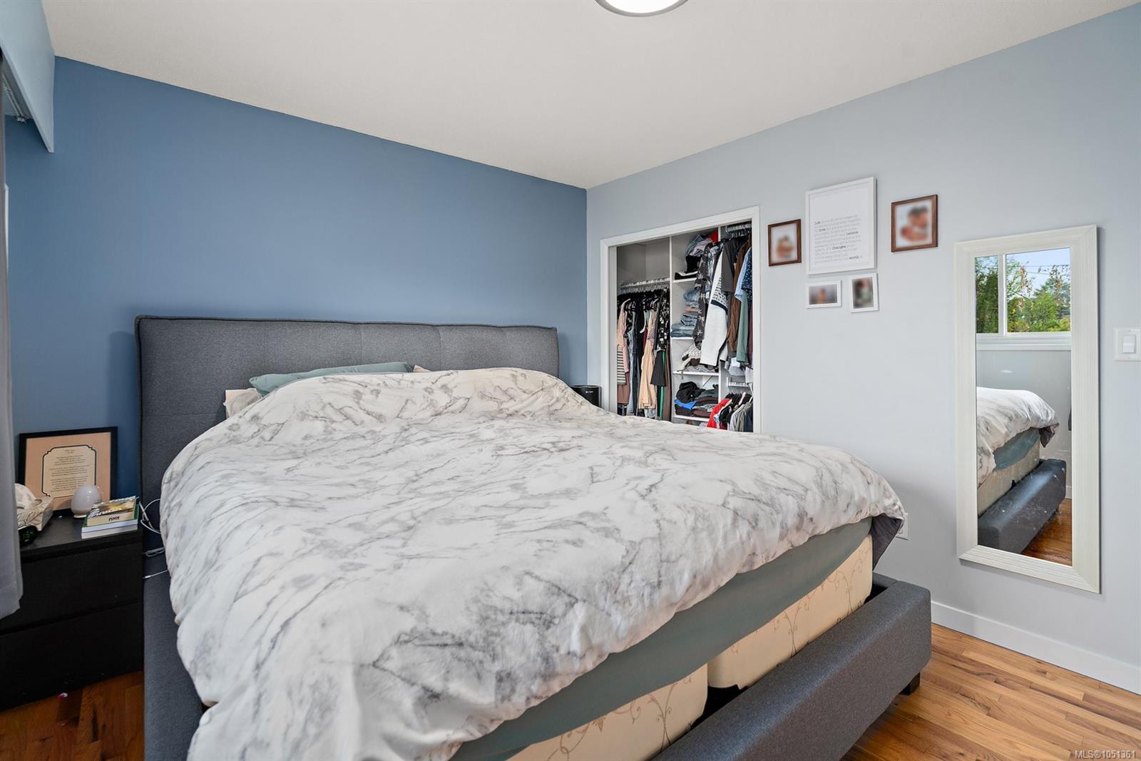 3988 Larchwood Dr — listing photo 14 of 44