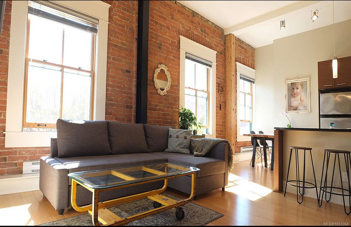304-610 Johnson St — listing photo 2 of 13
