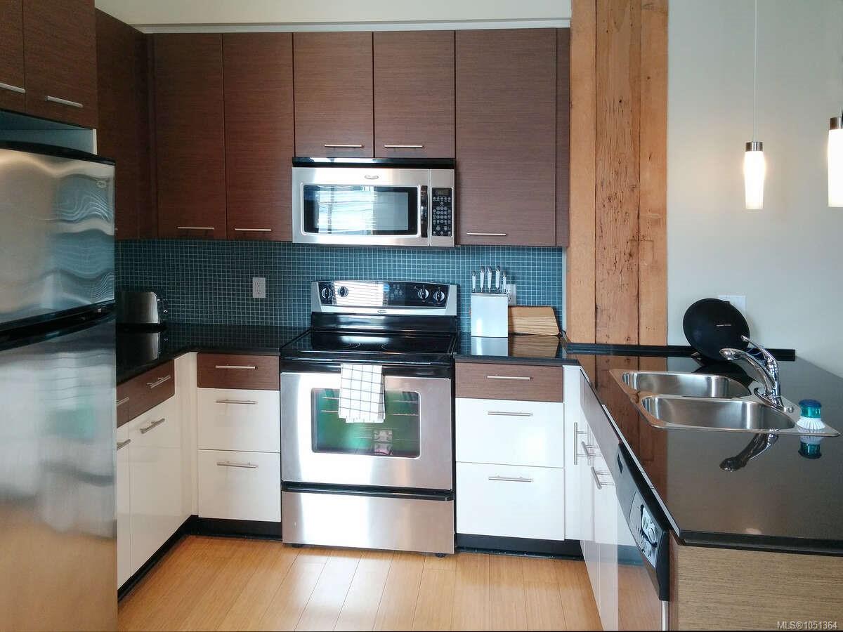 304-610 Johnson St — listing photo 6 of 13