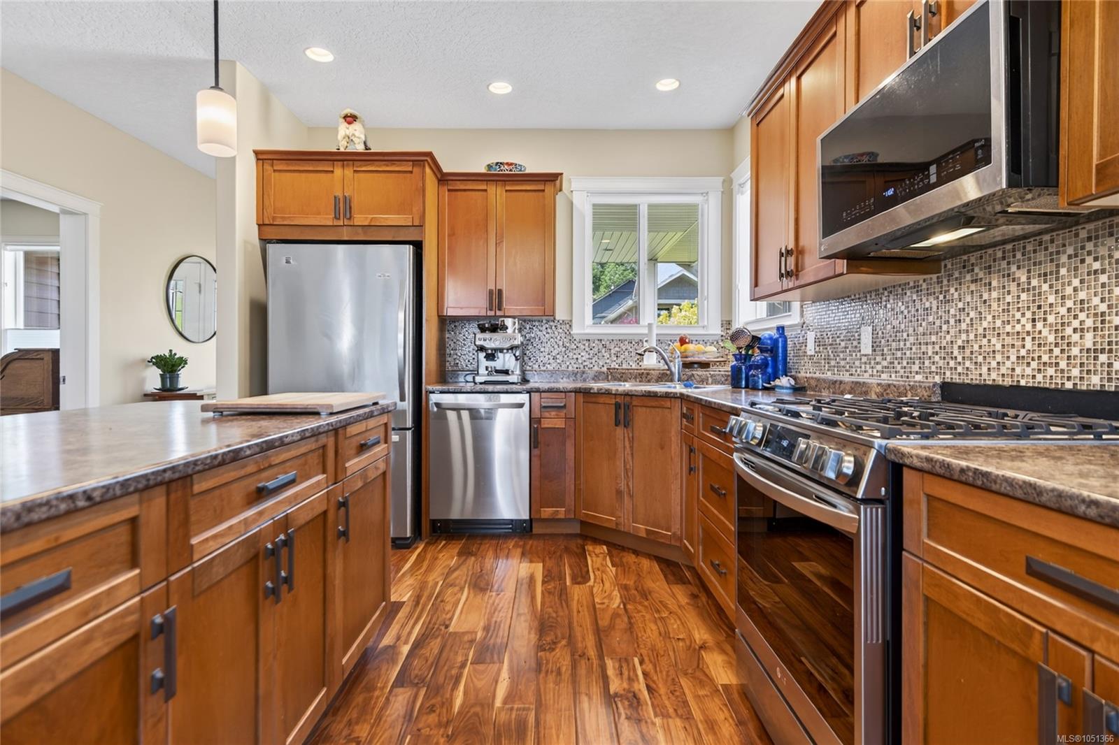 201-303 Arden Rd — listing photo 14 of 67