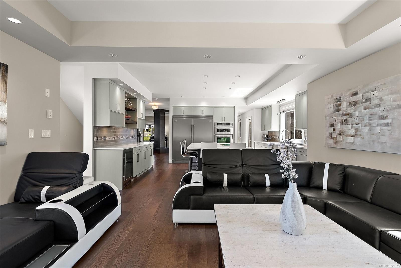 3457 Vantage Pt photo 7