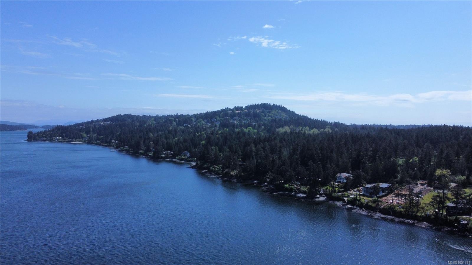 760 Lands End Rd — listing photo 3 of 46