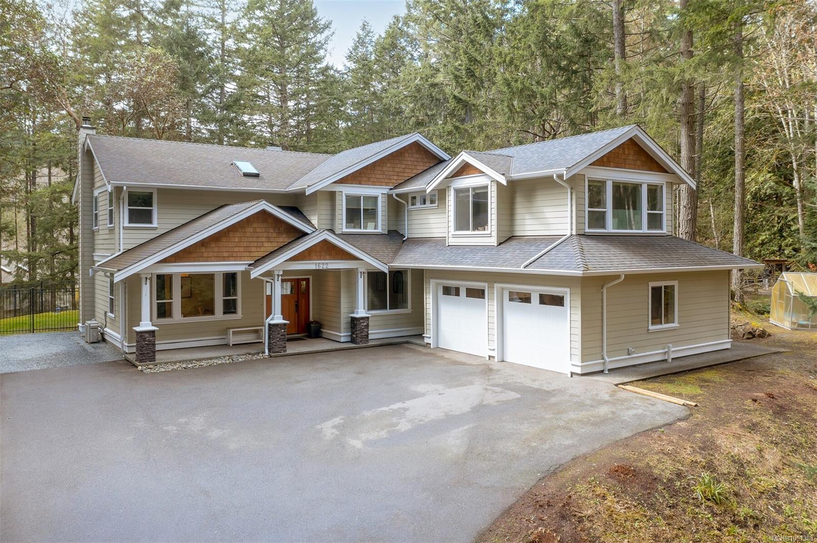 1622 Millstream Rd — listing photo 2 of 42