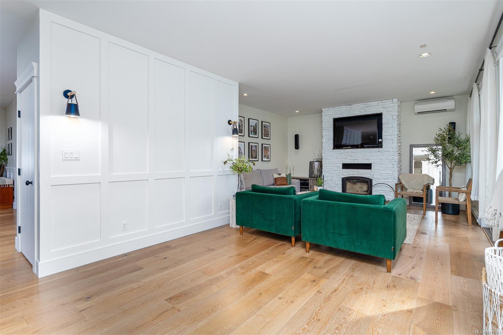 1622 Millstream Rd — listing photo 13 of 42