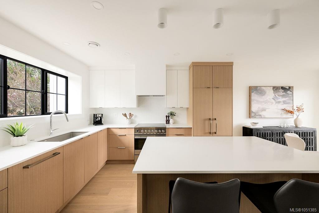 3-2268 Bowker Ave — listing photo 6 of 68