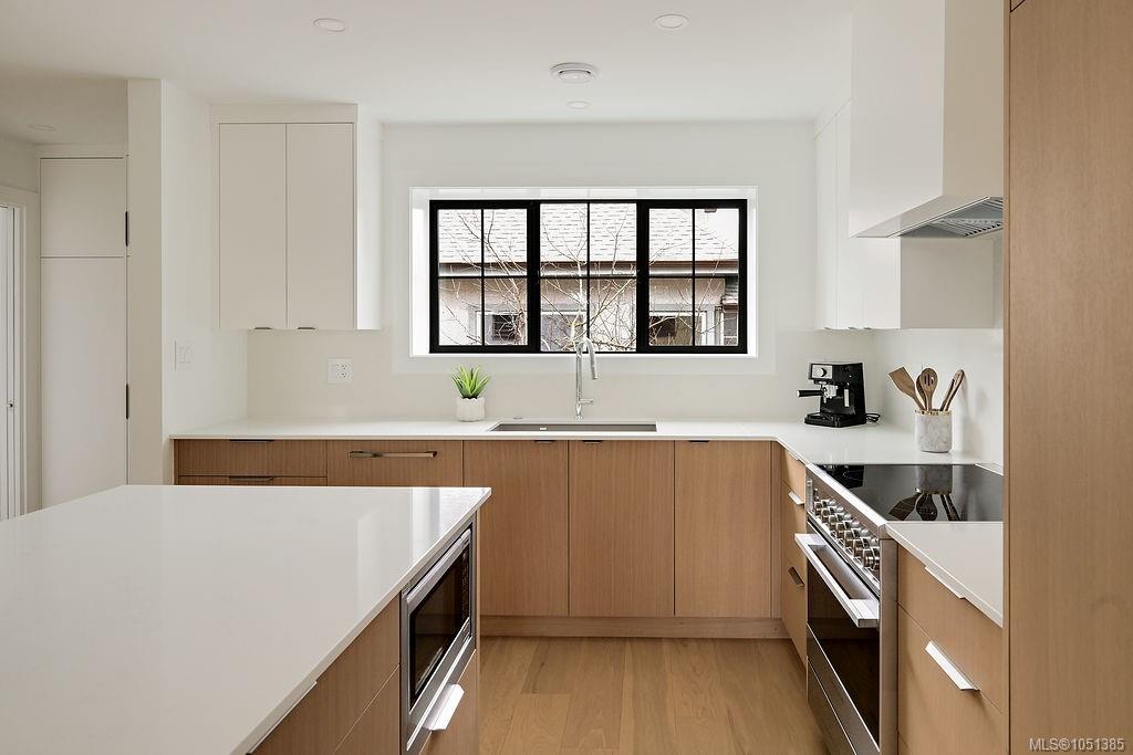 3-2268 Bowker Ave — listing photo 9 of 68