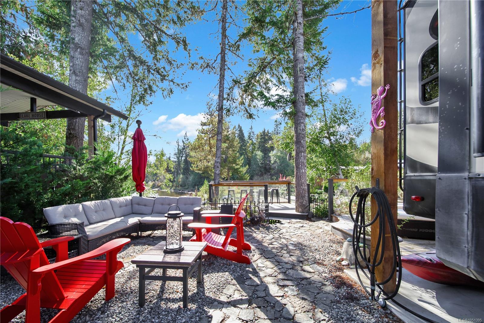 25-10750 Central Lake Rd — listing photo 5 of 44