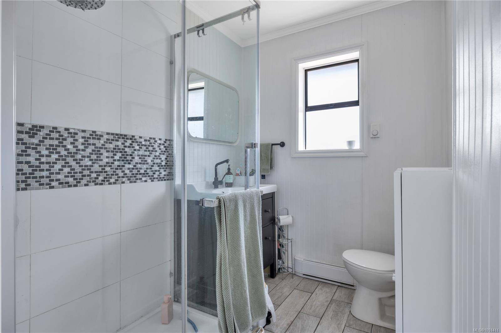 1591 Sharon Pl — listing photo 13 of 22