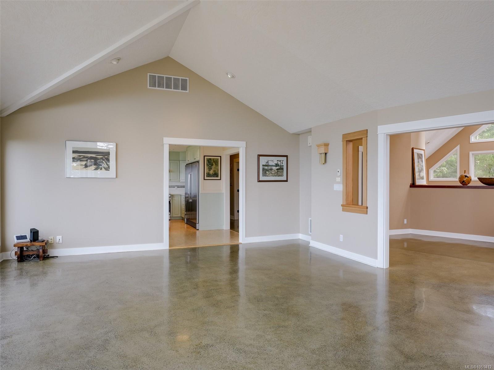 560 Wilderness Pl — listing photo 10 of 53