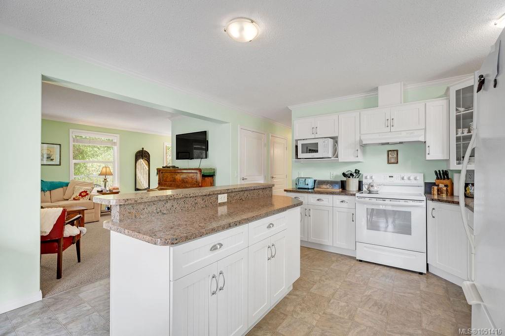 2734 Yellow Point Rd — listing photo 12 of 89