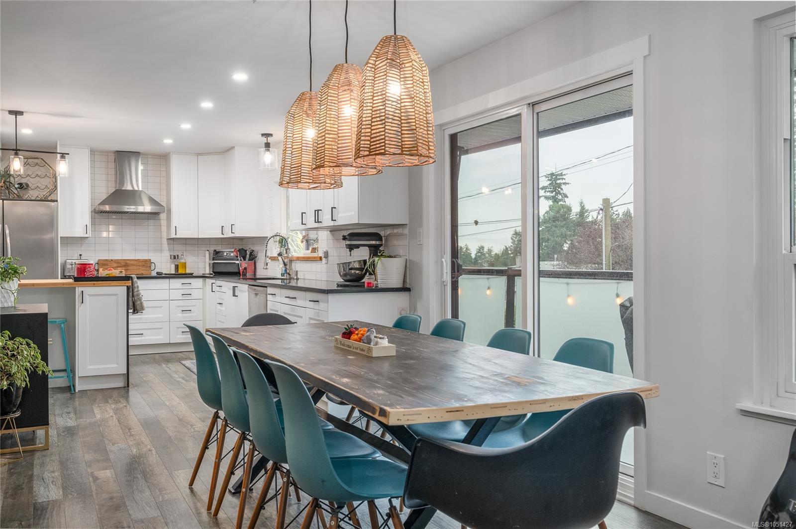 262 Villa Rd — listing photo 12 of 43