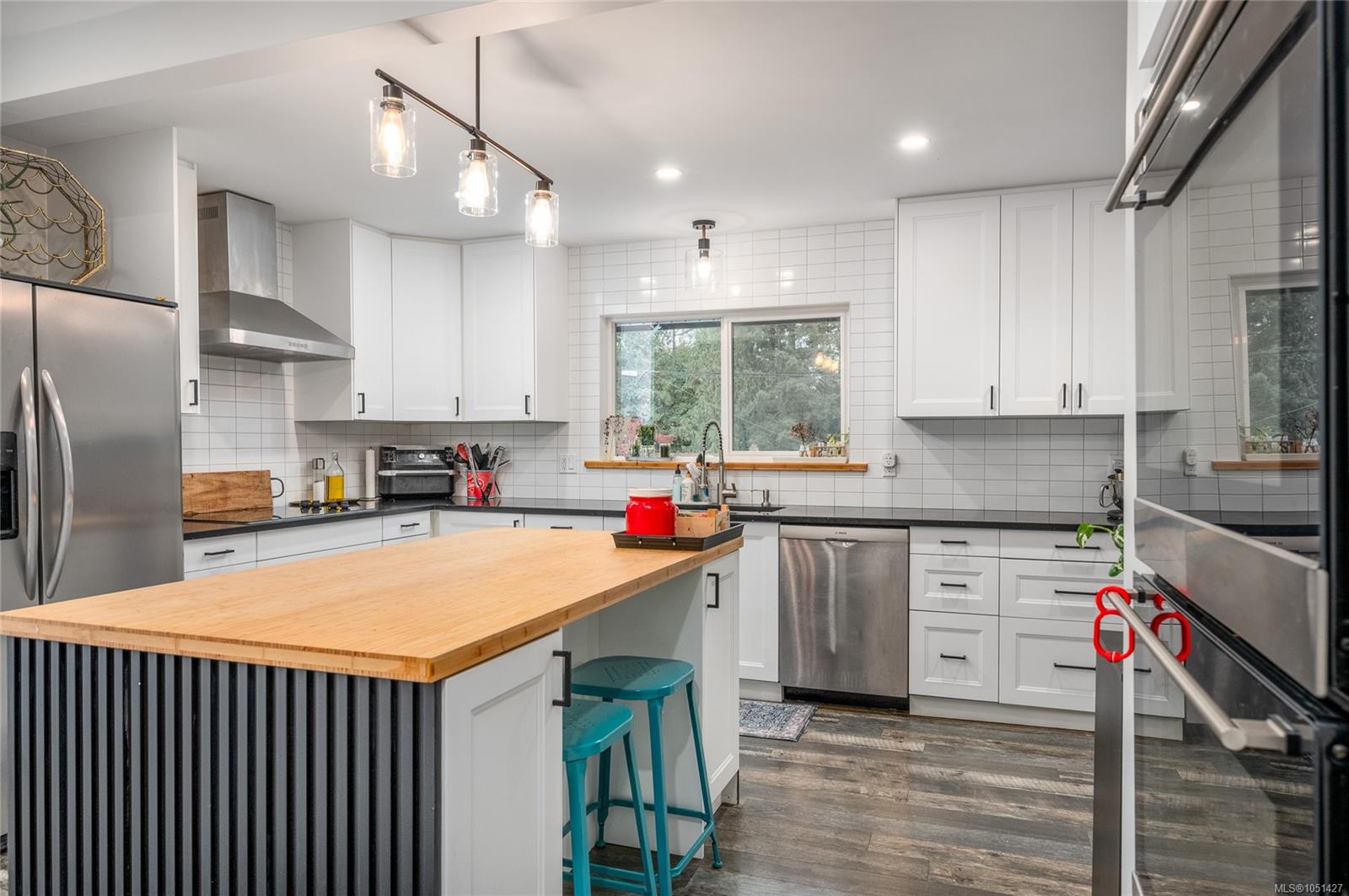 262 Villa Rd — listing photo 14 of 43