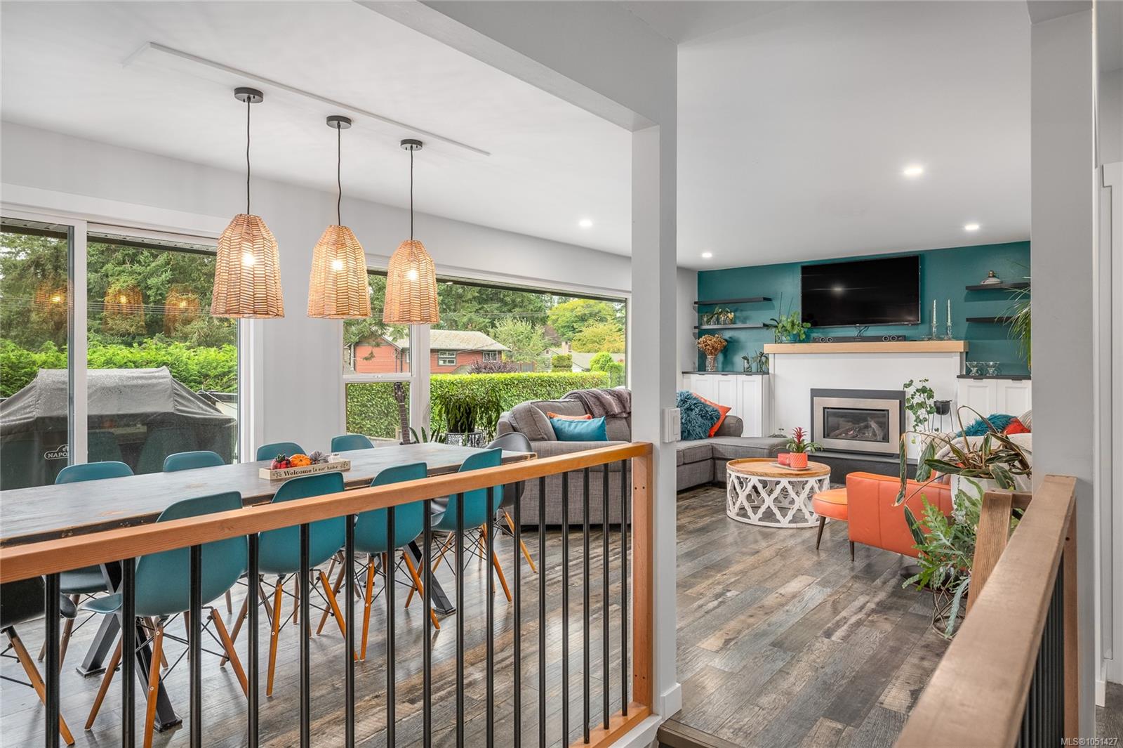 262 Villa Rd — listing photo 8 of 43