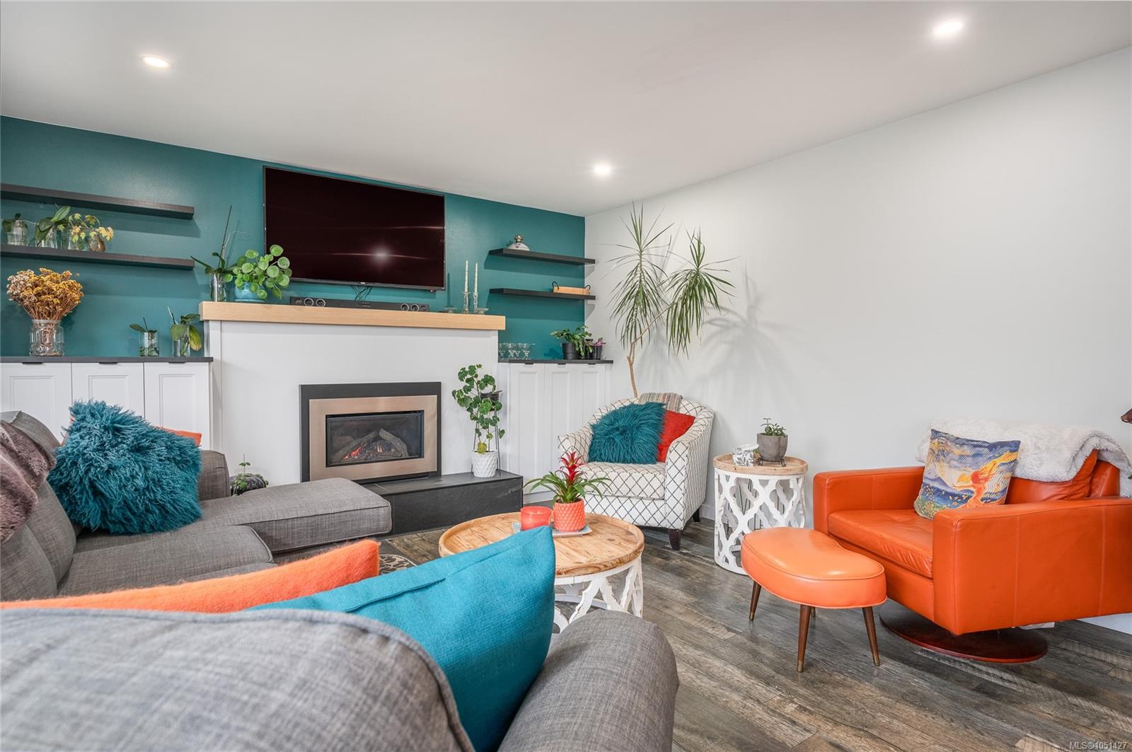 262 Villa Rd — listing photo 10 of 43