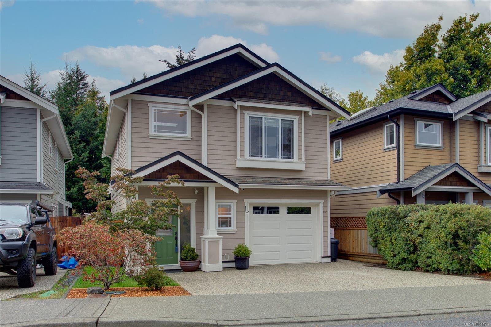 3706 Cornus Crt — listing photo 2 of 43